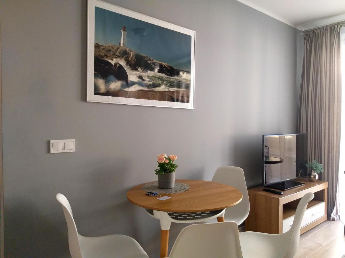 Apartament Ikar - 2 Pokojowy Przy Morzu Z Balkonem Pobierowo Exteriör bild