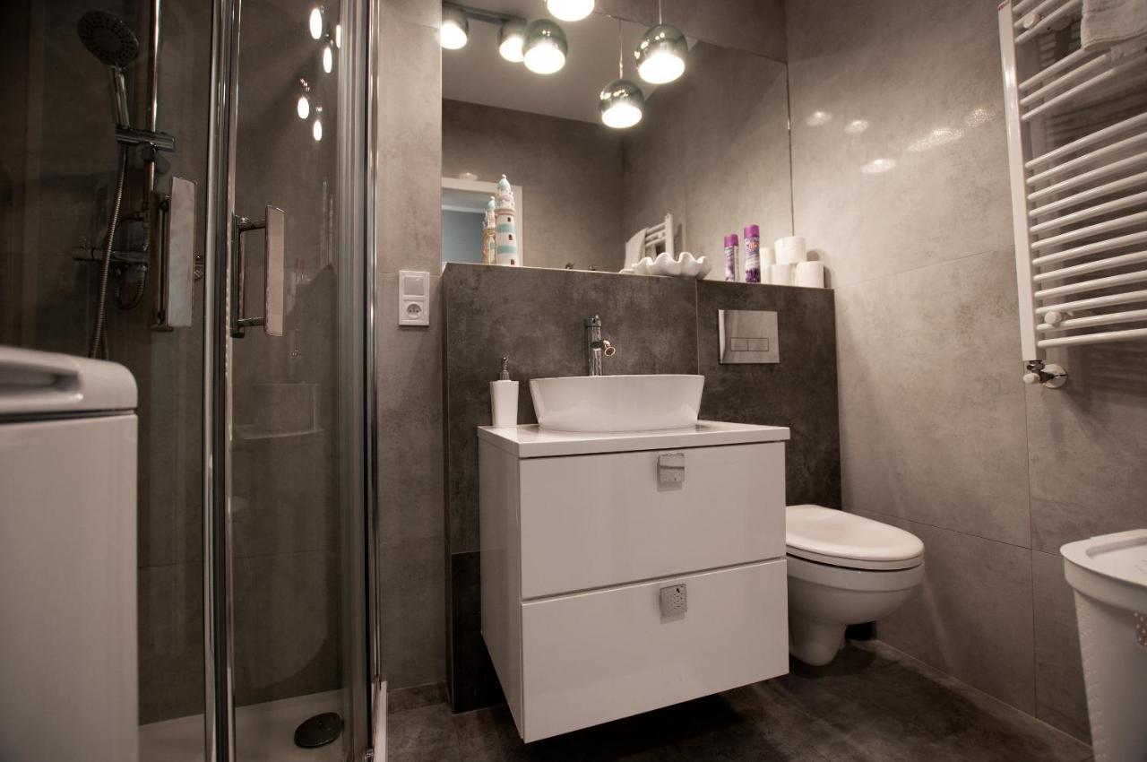 Apartament Ikar - 2 Pokojowy Przy Morzu Z Balkonem Pobierowo Exteriör bild