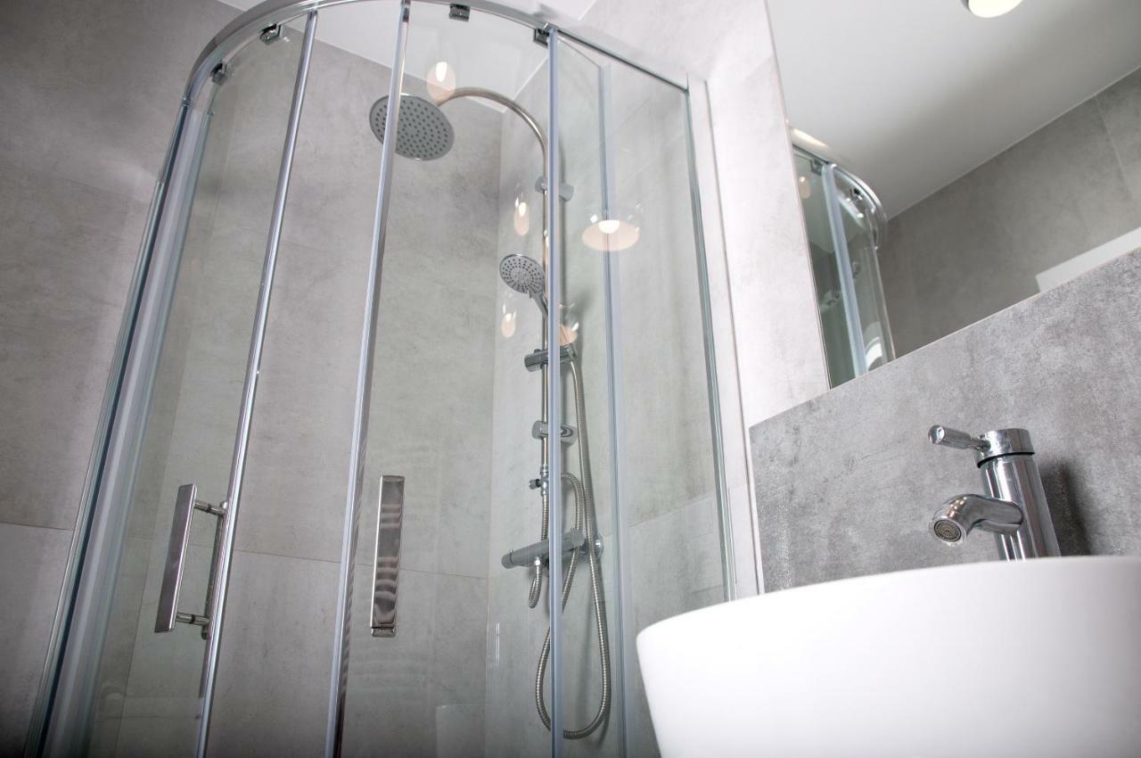 Apartament Ikar - 2 Pokojowy Przy Morzu Z Balkonem Pobierowo Exteriör bild